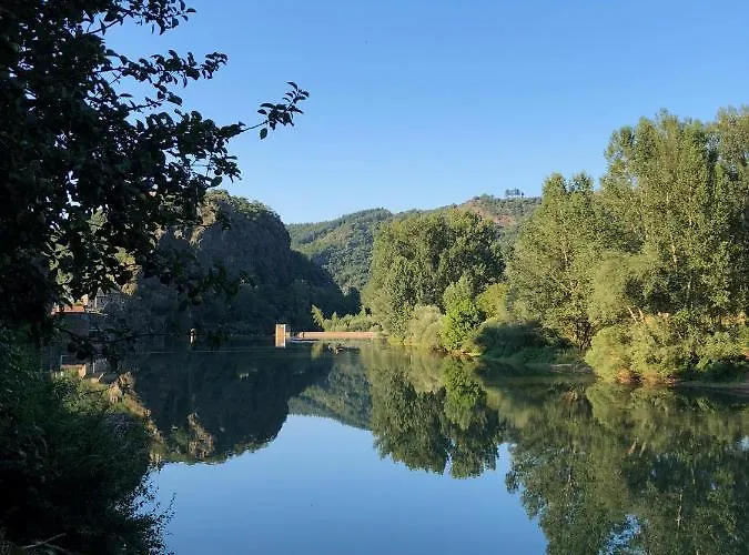Dom wakacyjny Les Du Rocher Et De La Boucle Du Tarn