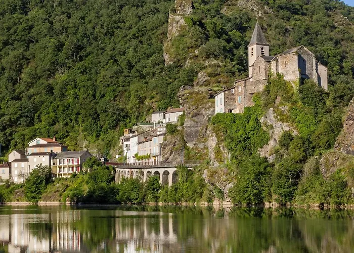 Les Du Rocher Et De La Boucle Du Tarn Ambialet